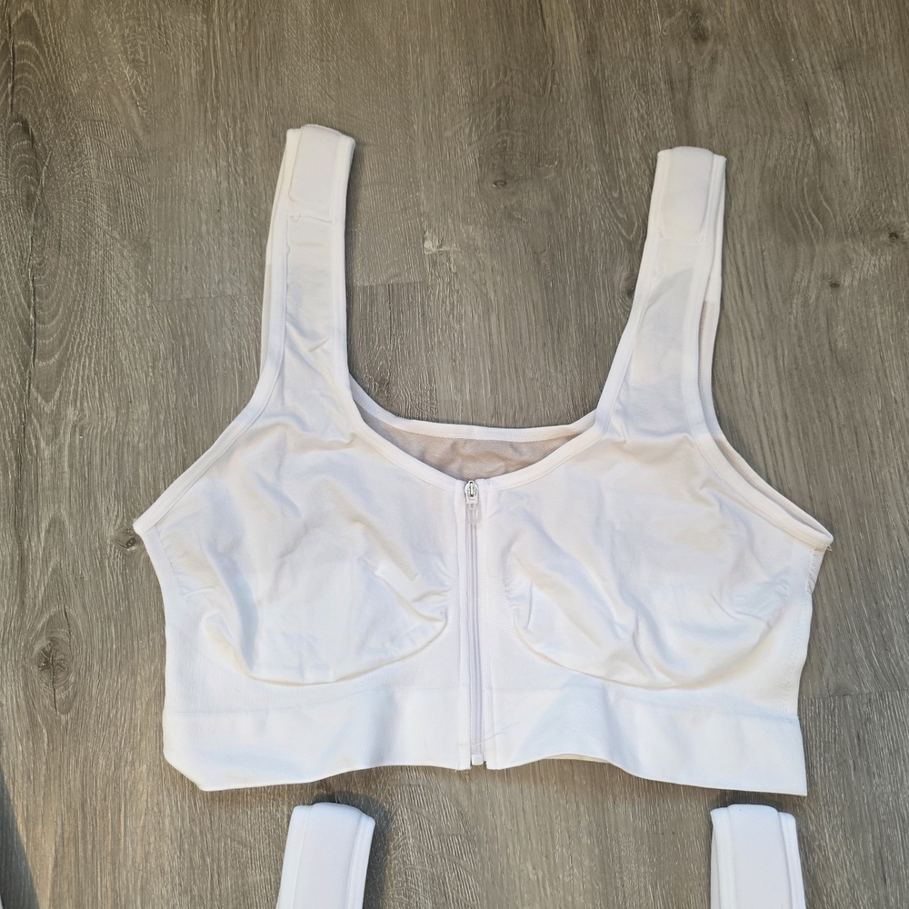 Easy Comfort Bra Lot - 1 - XL Cooling Zip Shaper. 2 - XXL Therapeutic Zip Front - Picture 3 of 10